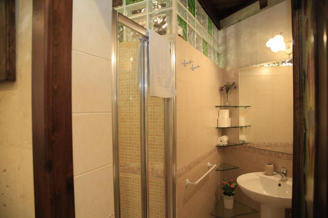 Hotel Dimora Dei Figuli Lecce Habitación foto